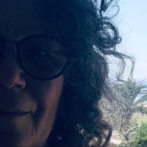 Meet your Posher, Linda